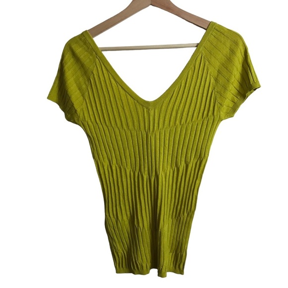 Benetton Small Silk Cotton Chartreuse V-neck Ribbed Sweater Minimalist NEW - Picture 4 of 10